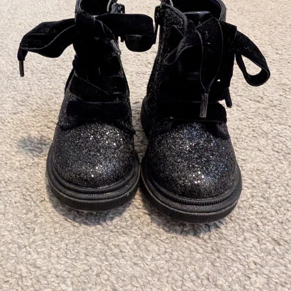 3 For $18 Cat & Jack Glittery Black Kids Boots - Picture 4 of 11